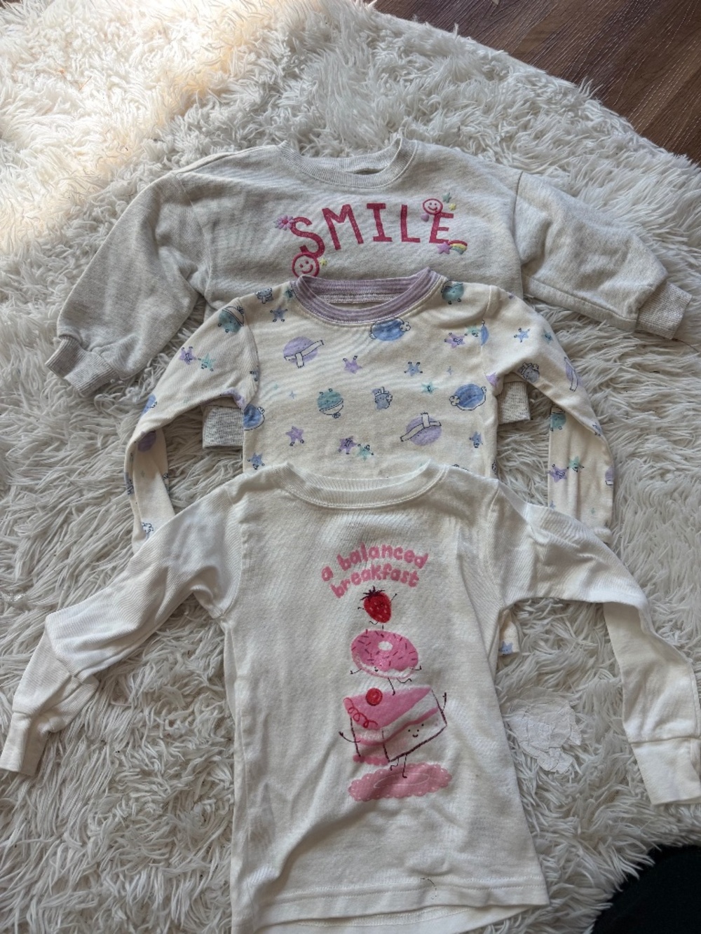 Three long-sleeve Kids 24 T tops bundle Cream Graphic Top — Smile & Sweet Breakf